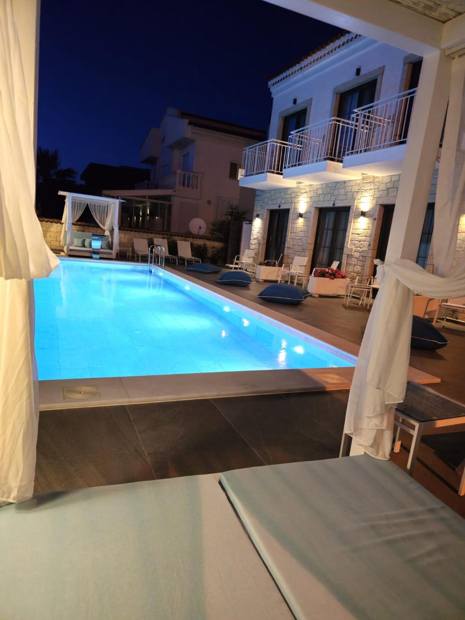 Bahar Butik Otel Чесме Екстериор снимка