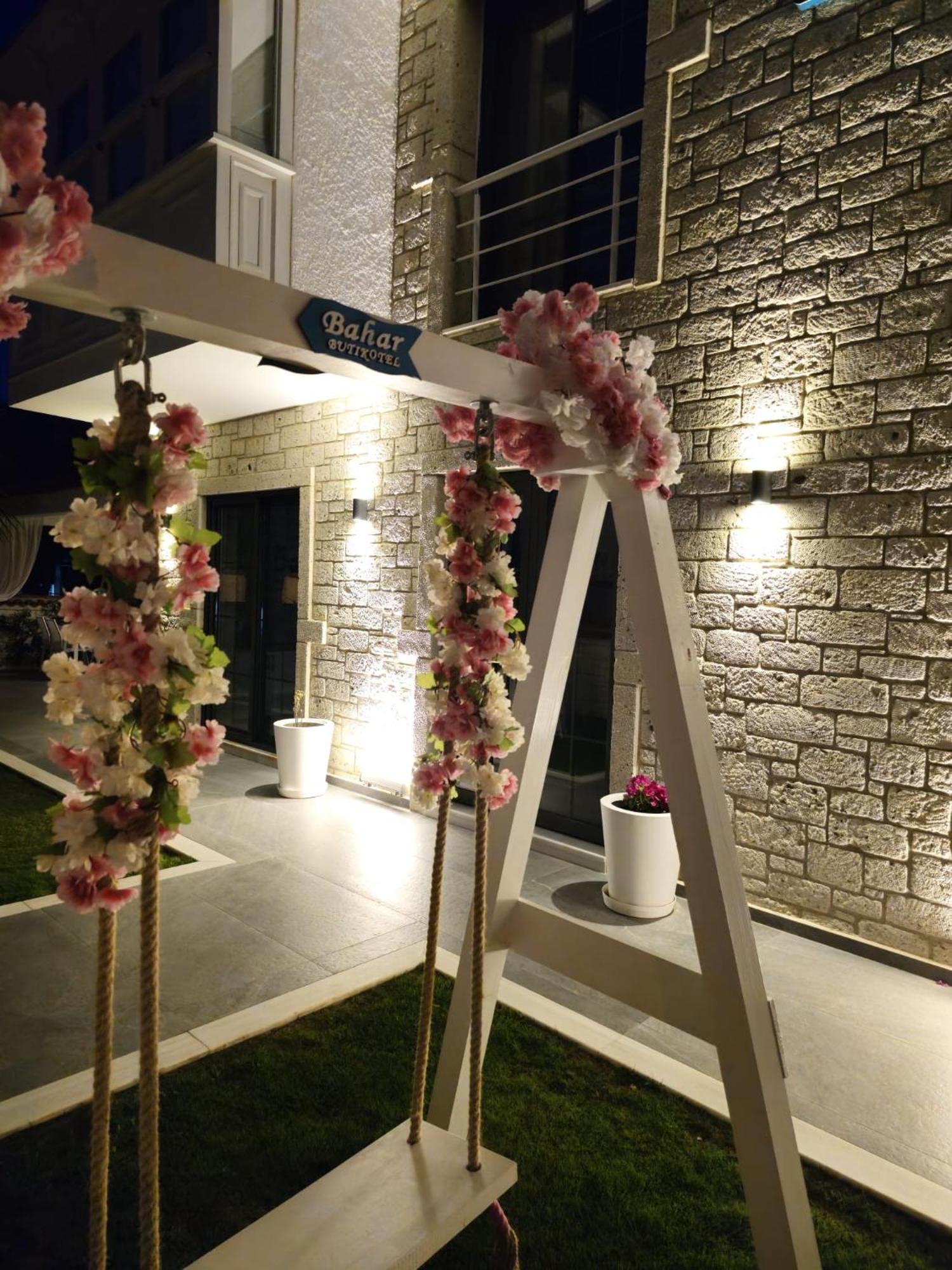 Bahar Butik Otel Чесме Екстериор снимка